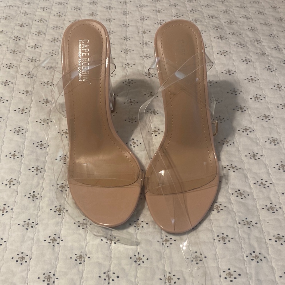Cape Robbin Heels